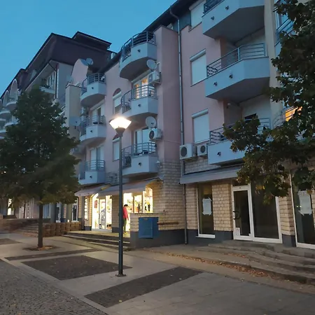 Apartamento Tavirózsa