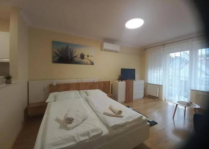 Tavirozsa *